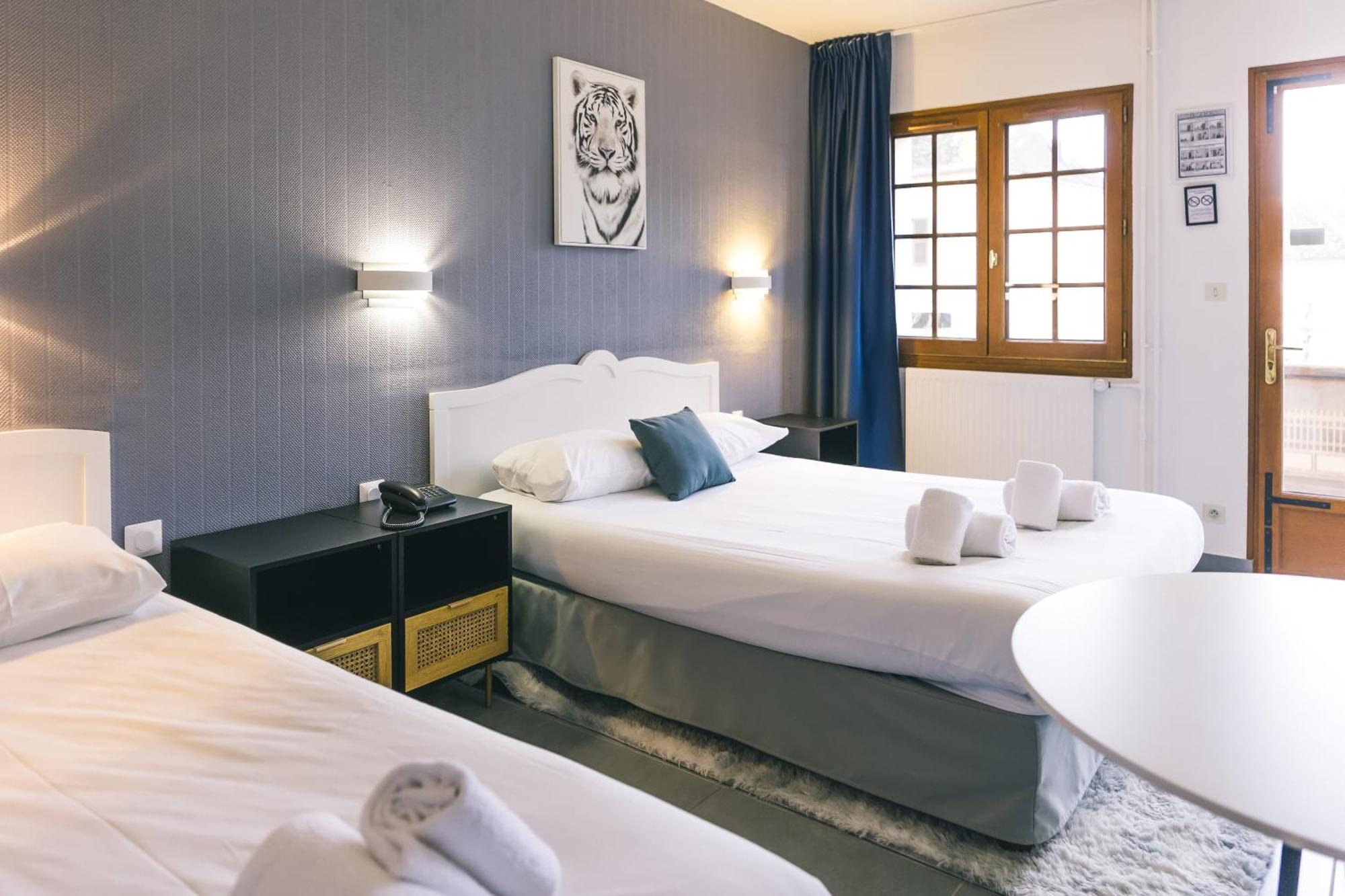 Logis Hotel & Restaurant Le Soleil D'Or Montigny-la-Resle Exteriör bild